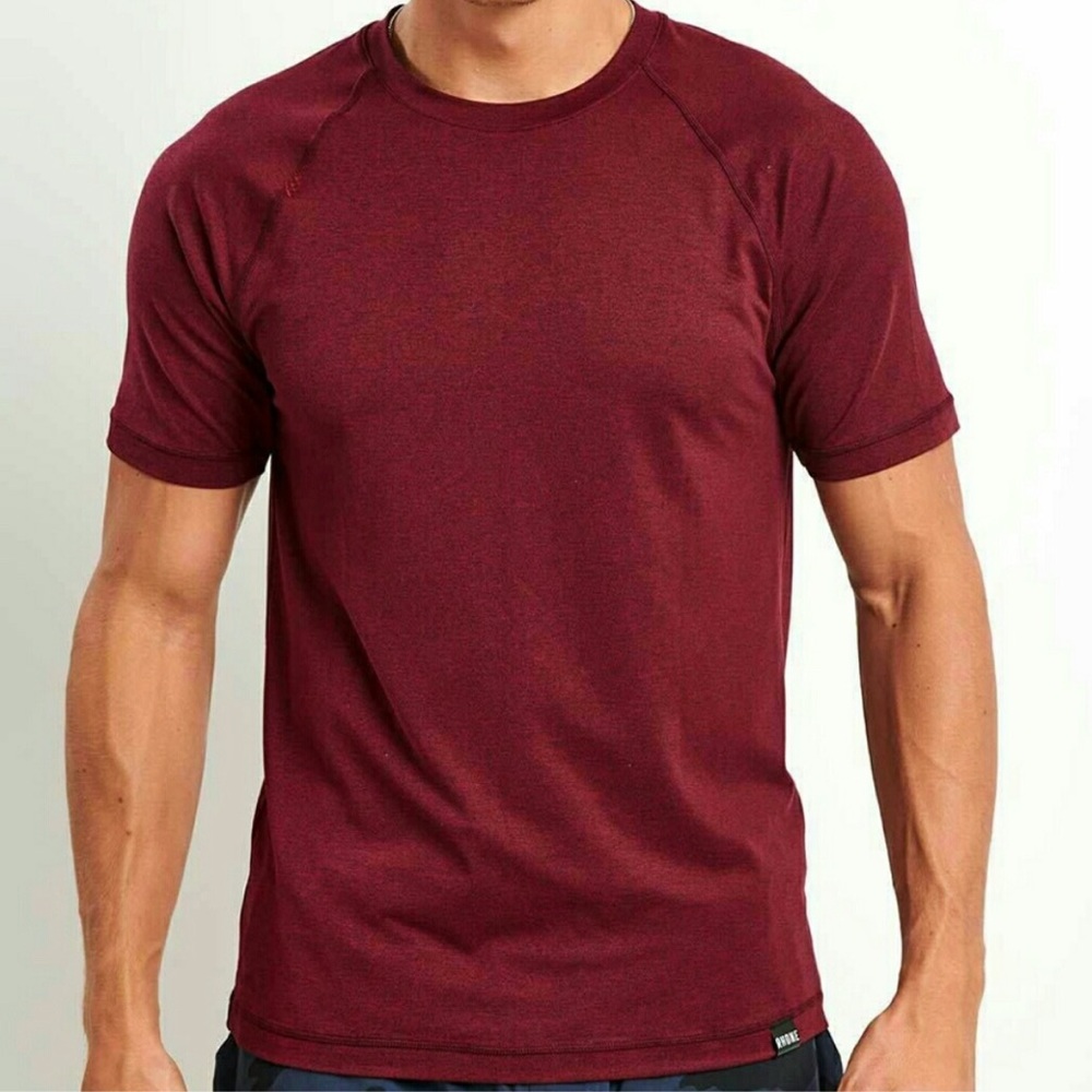 Rhone Reign Tee Red Mens Size Small Crew Neck UPF 50 Active Sweat Wick T-Shirt S